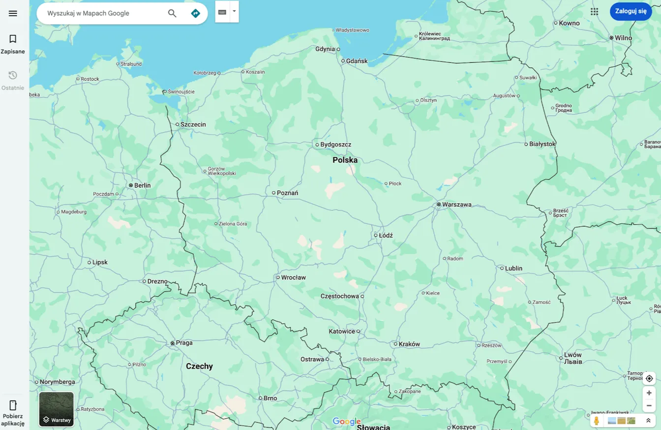 Zrzut ekranu Map Google z rastrową mapą Polski, przykładem podkładu kartograficznego złożonego z kafli.