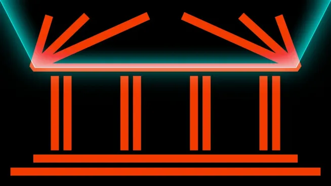 Pomarańczowy budynek banku z kolumnami pod świecącym dachem, w który wbijają się dwie strzałki, symbolizujące przepływ danych w open bankingu.
